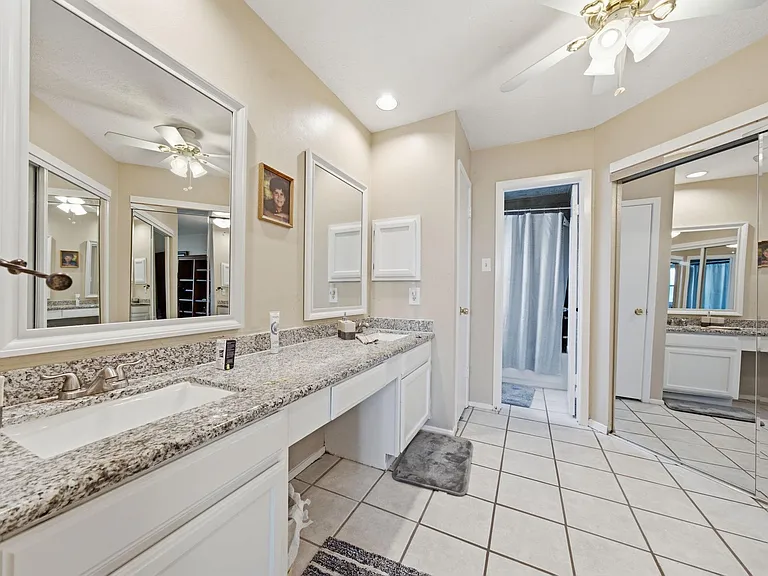 411 Forest Hills Dr — Photo 13