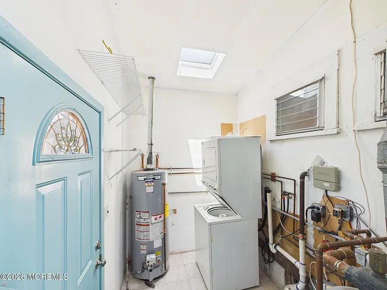 325 15th Ave — Photo 25