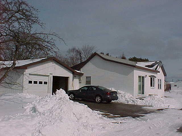 1st image of 11552 Center St