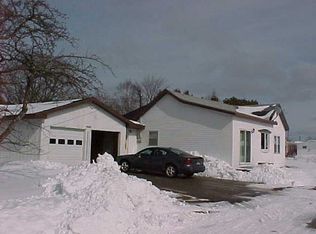 11552 Center St, NAUBINWAY, MI 49762