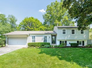 119 Kingswood Ct, Naperville, IL 60565