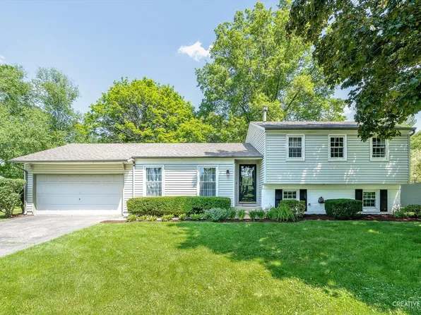 119 Kingswood Ct, Naperville, IL 60565