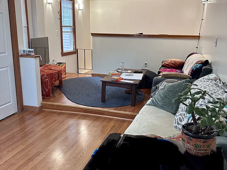 318 Pleasant St — Photo 14