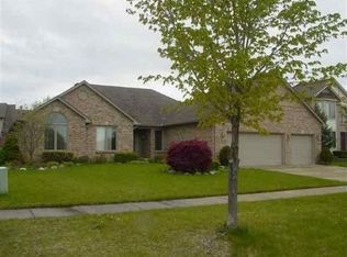 49435 Shenandoah Dr, Macomb, MI 48044