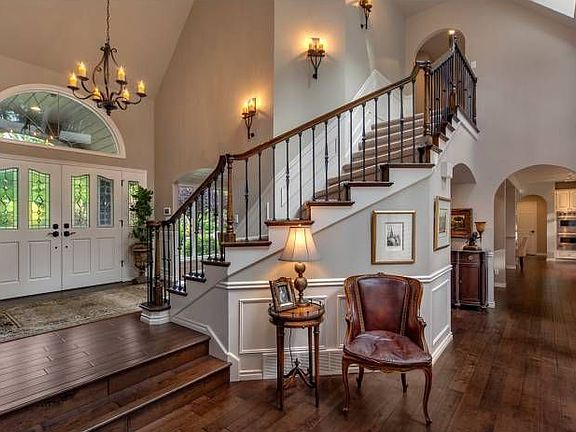 Entry/Foyer