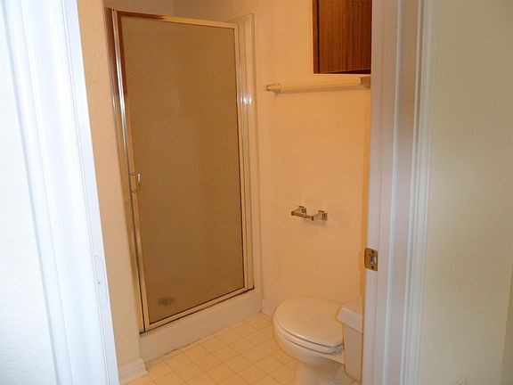5th image of 3003 Whisper Oaks Ln #C