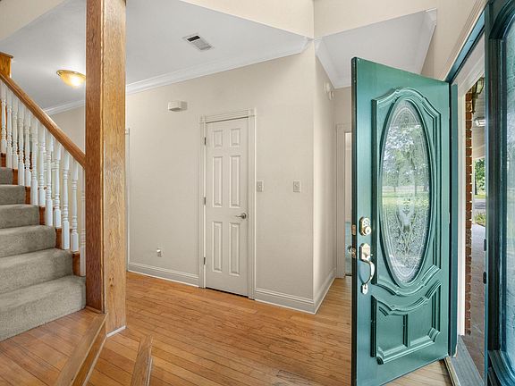 4th image of 427 Lyles Landing Rd