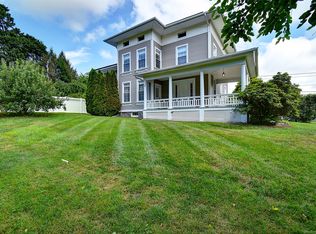33 W Hartford Rd, Newington, CT 06111