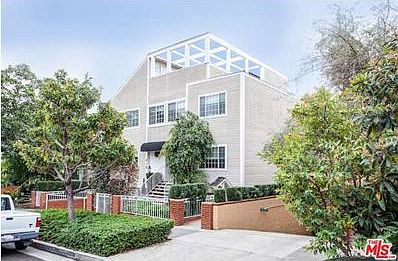 1st image of 918 16th St APT 3