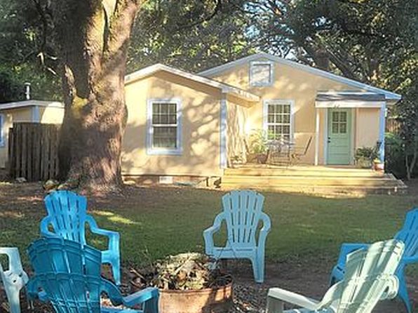 402 Alba Plena St