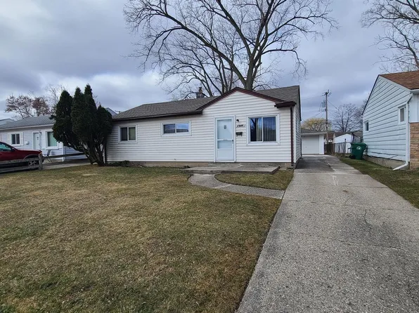 6365 Helen St, Garden City, MI 48135