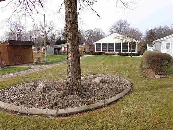 2nd image of 51018 N Shore Dr