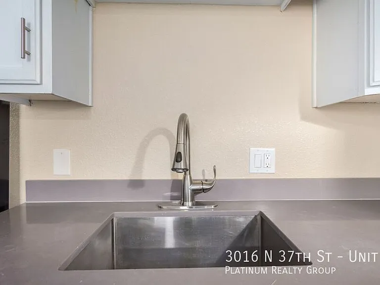 3016 N 37th St #6 — Photo 18
