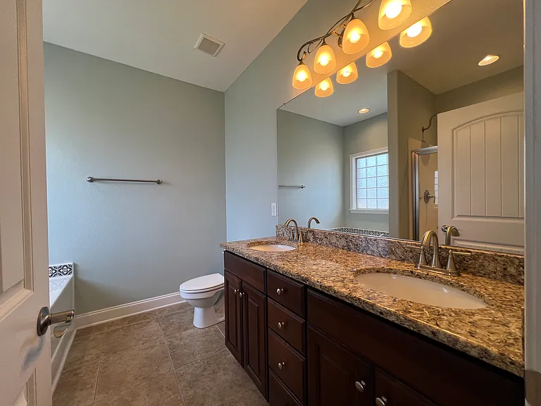 9923 Summer Woods Cir N — Photo 7