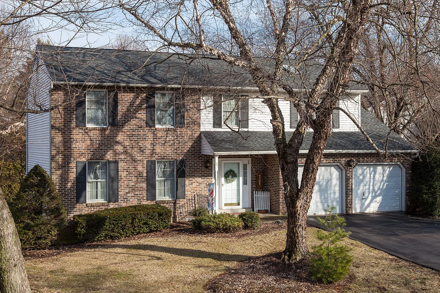 77 Cheltenham Dr photo 1