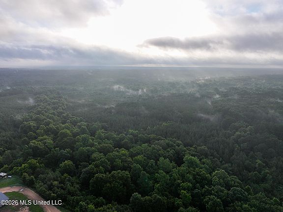 3rd image of Oak Grove Rd
