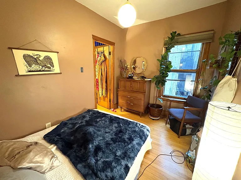 3810 N Greenview Ave #2 — Photo 17