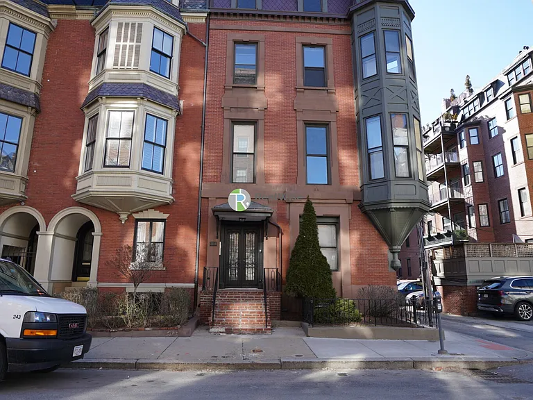 304 Berkeley St #2 — Photo 16