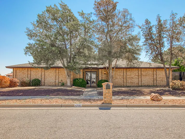 1716 Tommy Aaron Dr — Photo 2