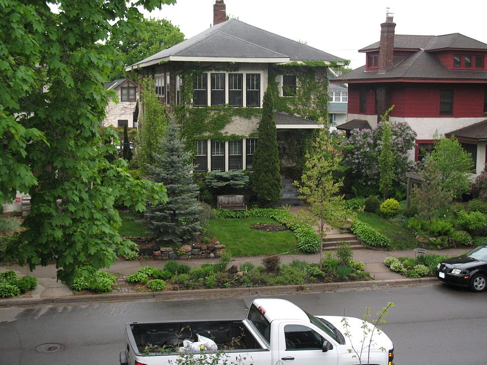 award winning gardens on the entire block