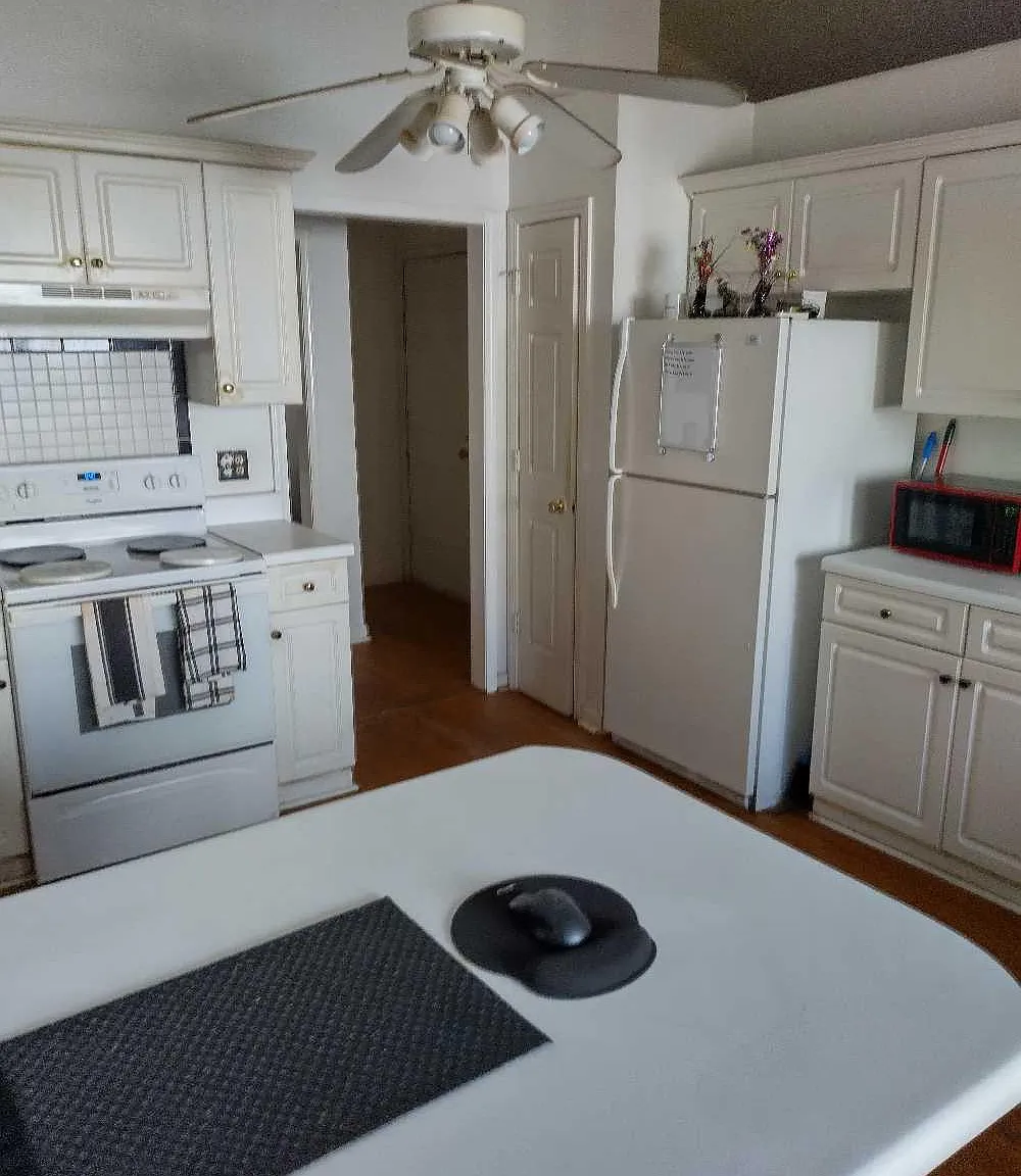 3 bed, 1338 sqft, $750 — Photo 3
