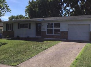 2735 Morris Dr, Florissant, MO