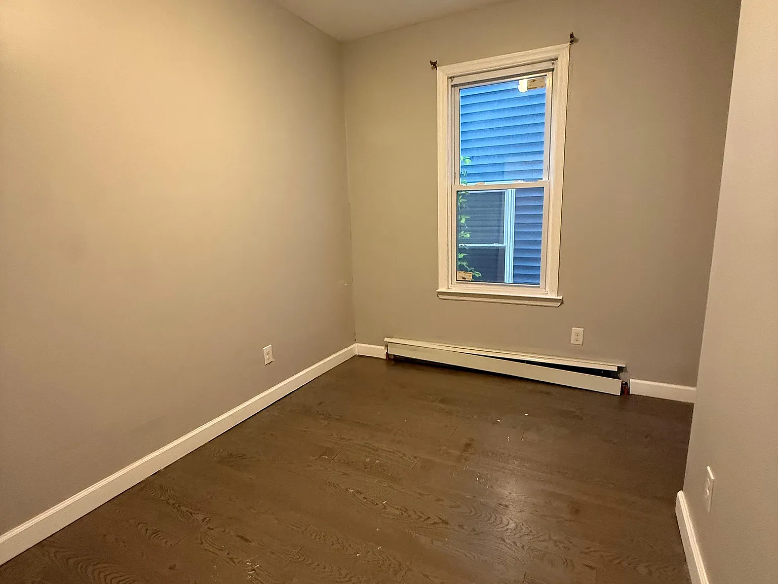 4 bed, $3,200 — Photo 2