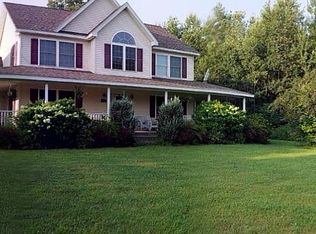 7569 Humphrey Rd, Oriskany, NY 13424