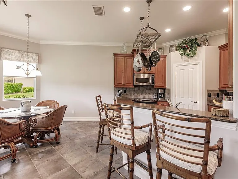 6105 Dogleg Dr — Photo 15