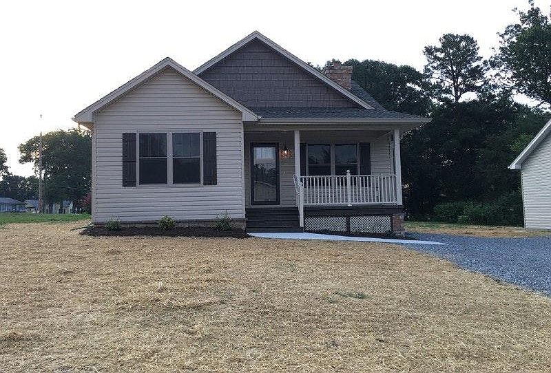 1st image of 15323 Hilldale Ave