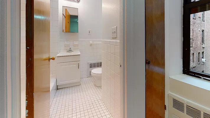 Rented by Bond New York | media 6