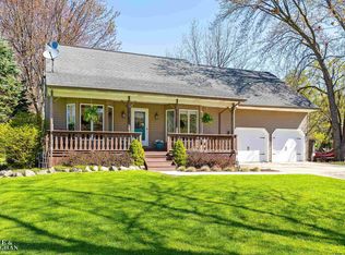 23325 Oberliesen St, Clinton Township, MI 48036