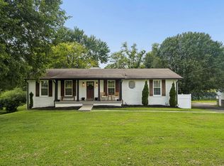 138 East Dr, Hendersonville, TN 37075