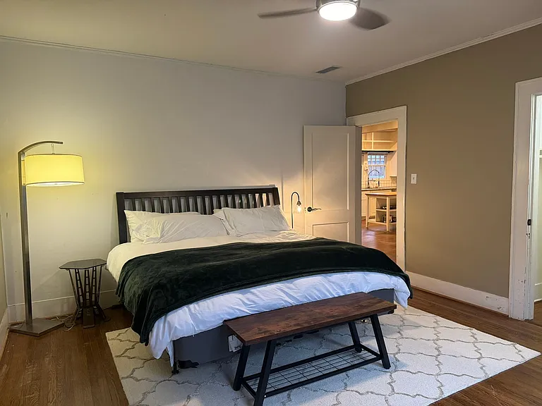 5825 Belmont Ave — Photo 11
