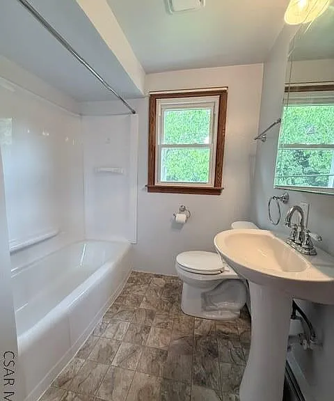 927 East Ave — Photo 22