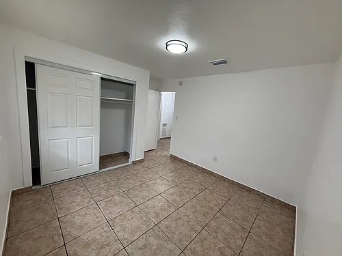 2148 Dora St Photo 1