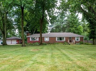 16092 Ireland Rd, Mishawaka, IN 46544
