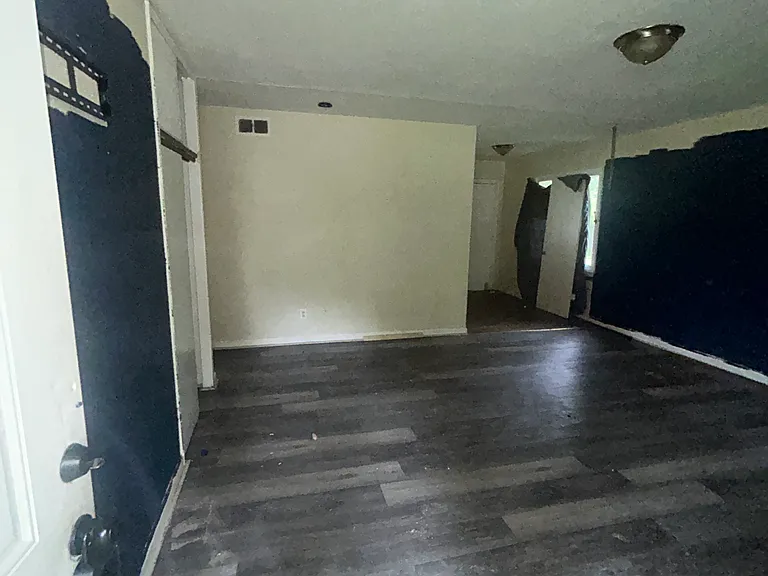2 E Adams Dr — Photo 7