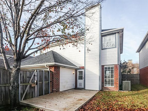 5th image of 2545 Melissa Ln