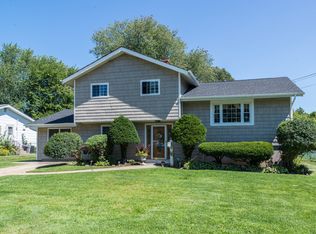 21 Jarvin Rd, Port Jefferson Station, NY 11776