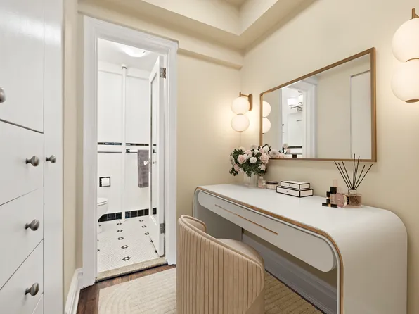 200 East 16th Street image 4 of 7