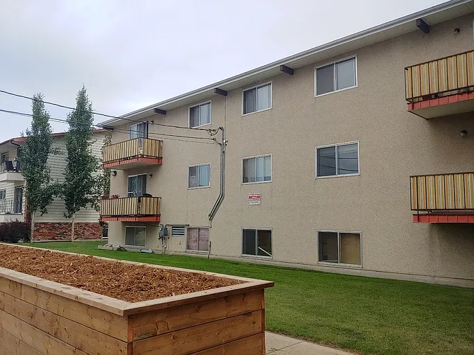 2 bed, 1.0 bath, $1,150 — Photo 3