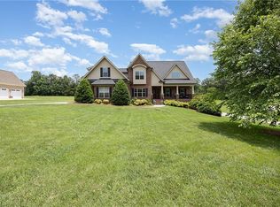 375 Pebblestone Ct, Lexington, NC 27295