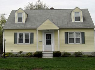 12 Brigadier St, Albany, NY 12205