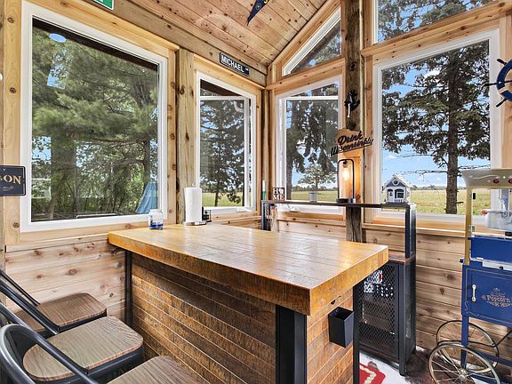 5th image of 2598 Tilden AVENUE