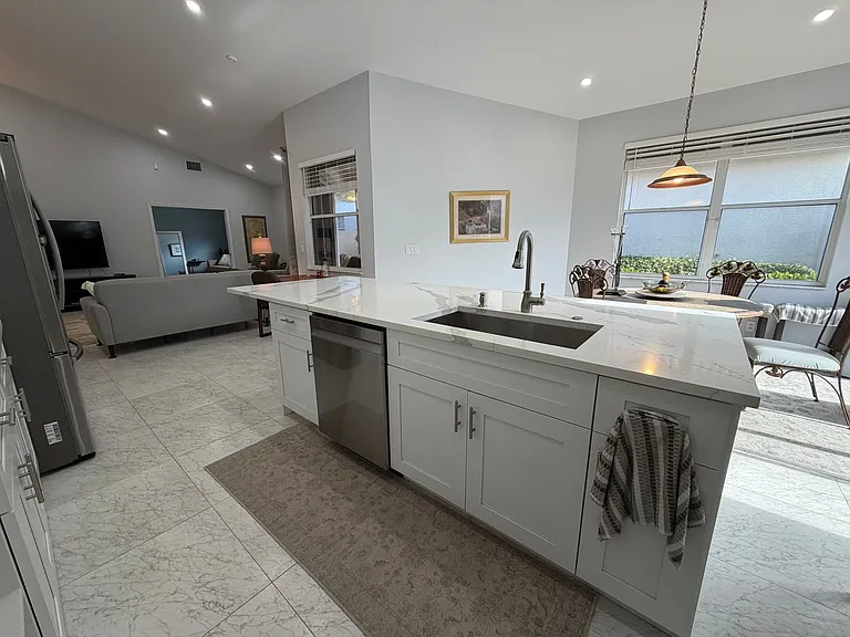 5950 Almaden Dr — Photo 7