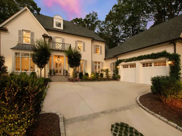3910 Stratford Ct, Raleigh, NC 27609