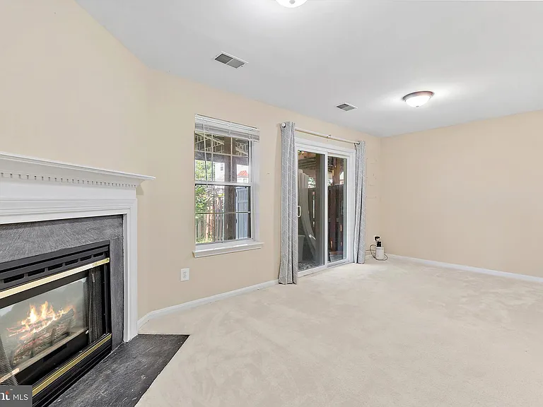 13129 Englishwood Ln — Photo 34
