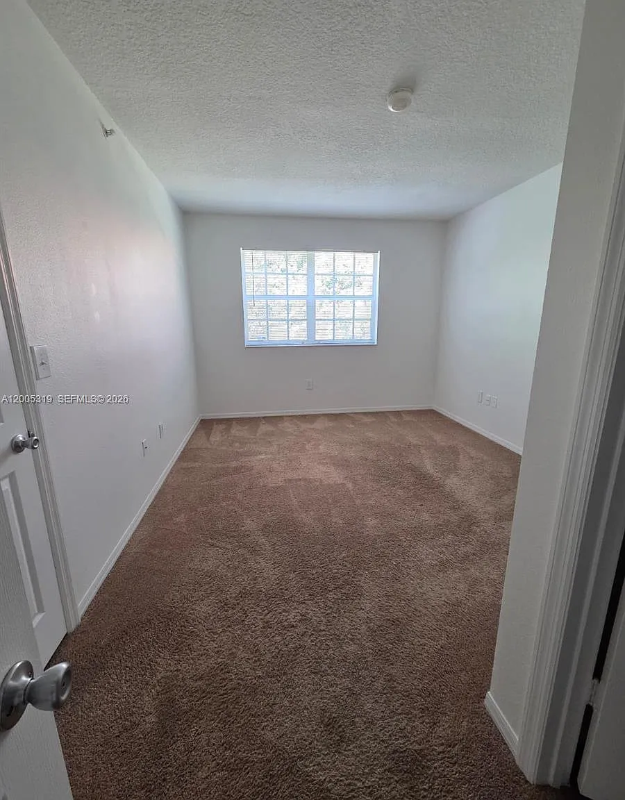 Marquesa Condo — Photo 4
