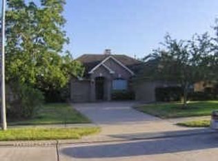 3922 Crystal Lake Cir, Pearland, TX 77584